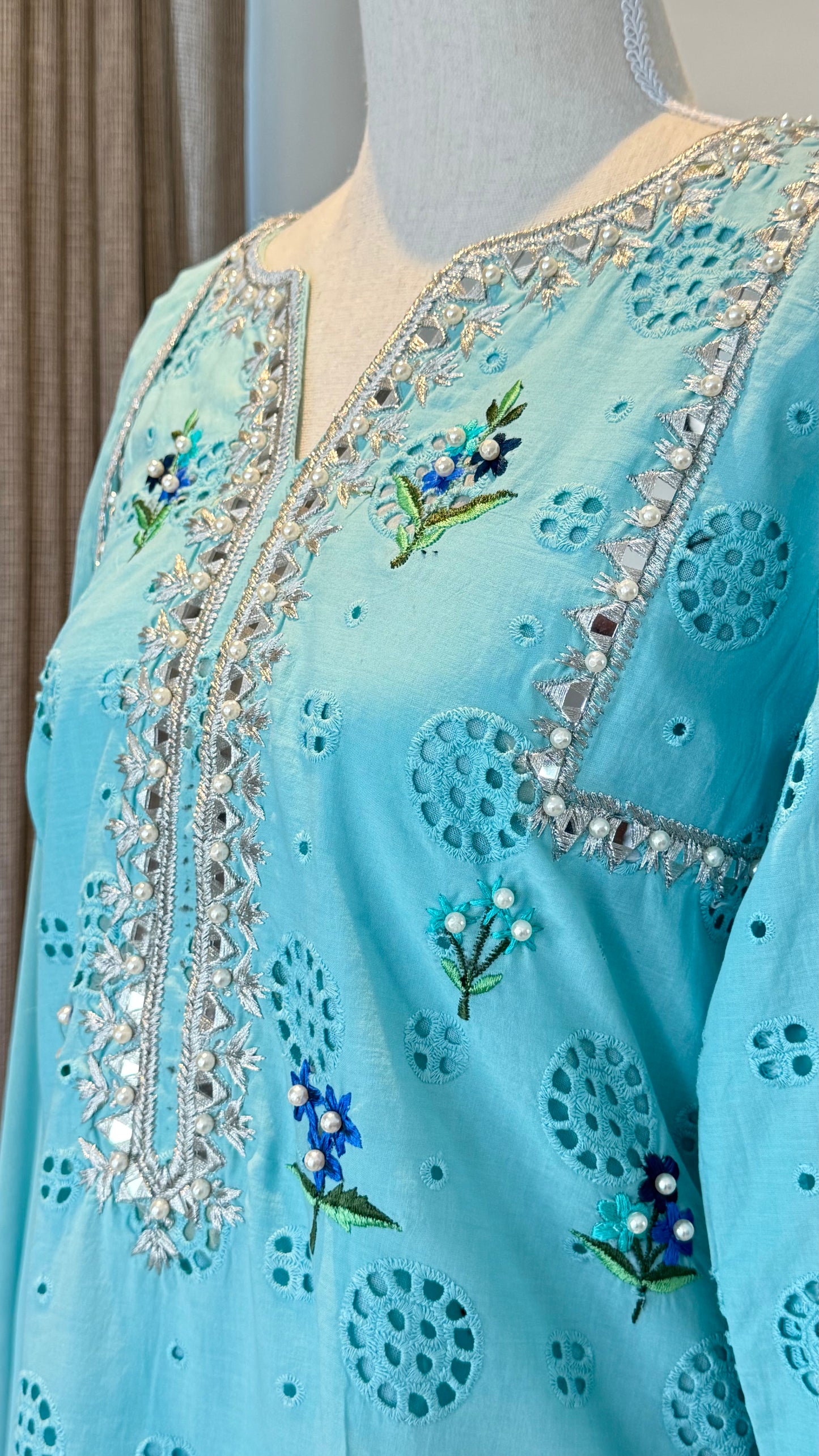 Turquoise Chikan Kari