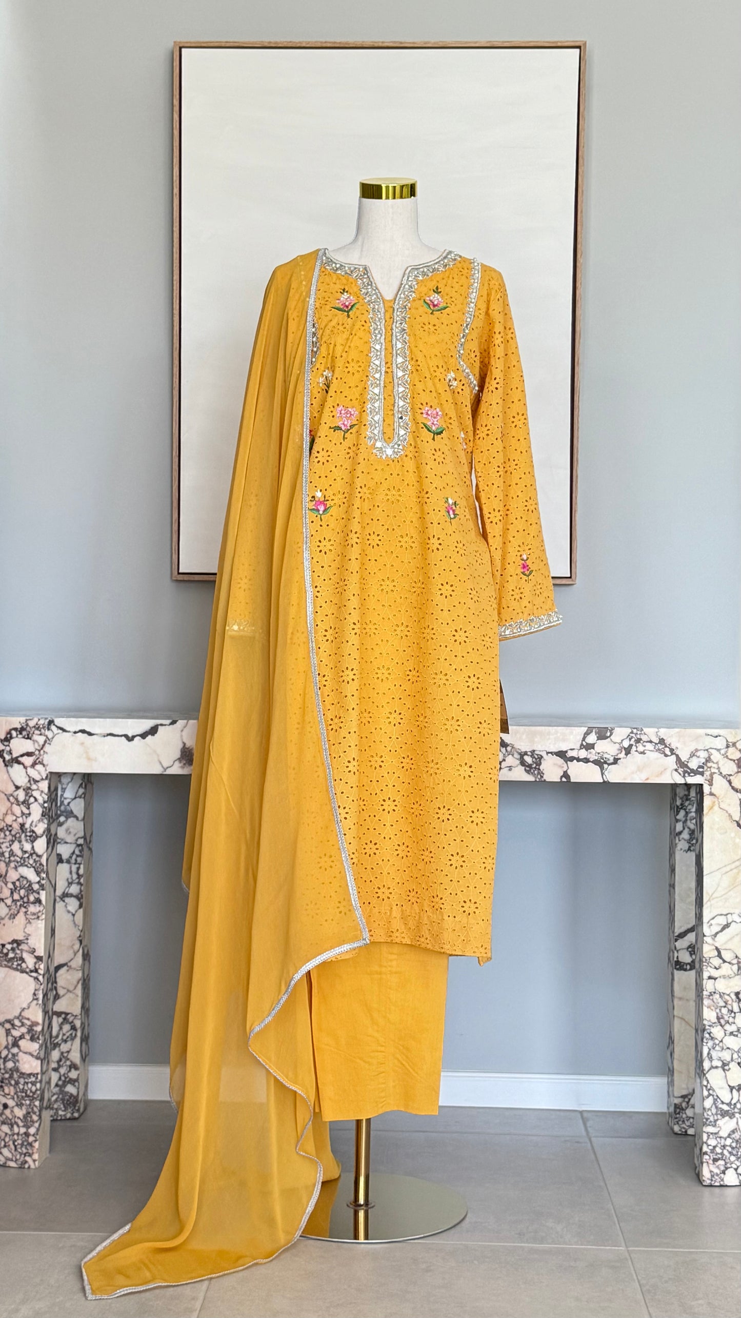 Yellow Chikan Kari